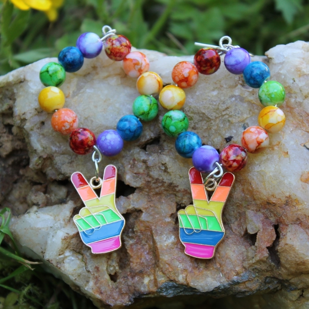 🥳SALE🥳🏳️‍🌈🌈✌️ Gay Pride hoop beaded dangle Peace earrings